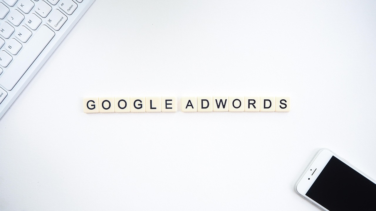 기업 AI 도입 전략: Monday.com, Google의 AI 투자를 통해 본 생산성 혁신 커버 이미지